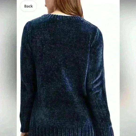 Orvis ladies crewneck long sleeve sweater medium. Excellent condition. Dark Navy - Picture 3 of 11